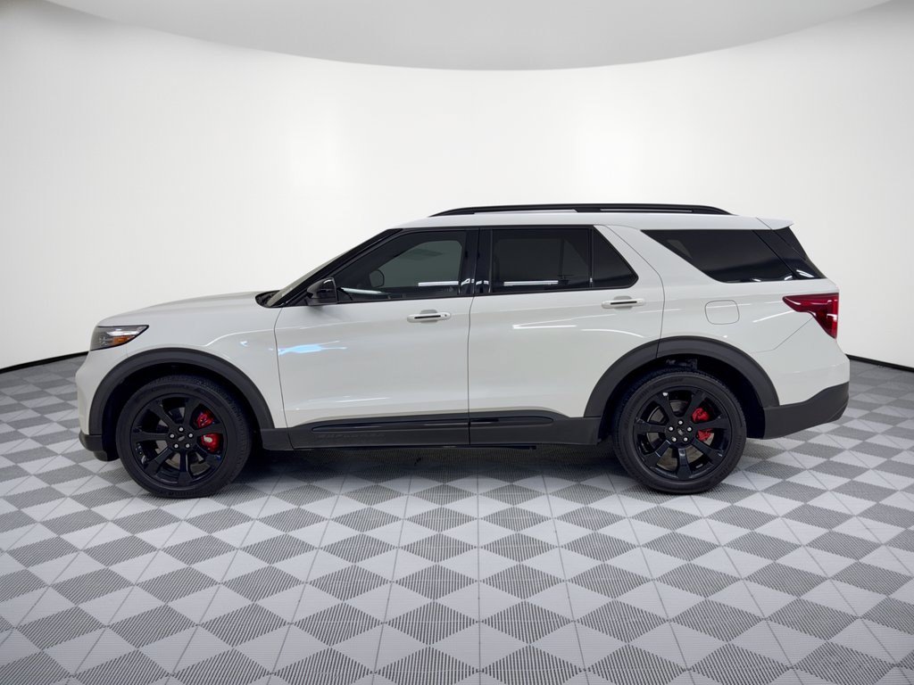 Certified 2022 Ford Explorer ST w/ ST Street Pack RWD image 2