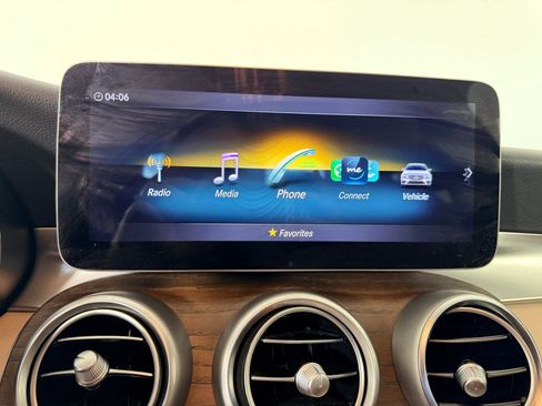 Used 2021 Mercedes-Benz C 300 Sedan image 27