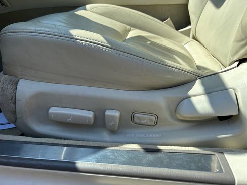 Used 2002 Lexus SC 430 Convertible RWD image 13