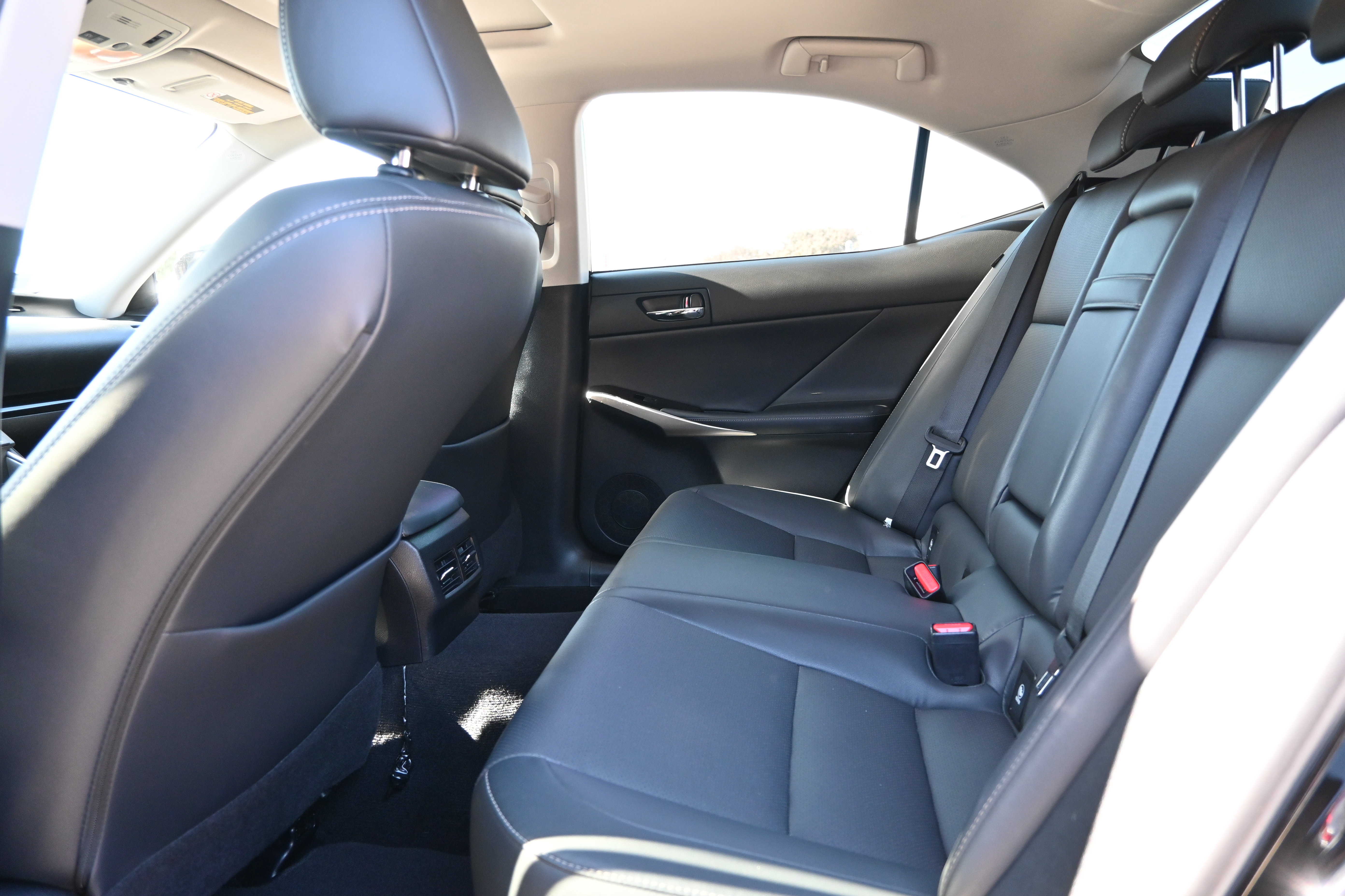 Used 2016 Lexus IS 300 AWD w/ Accessory Package 2 image 33