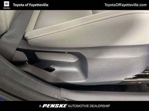 Used 2026 Toyota Camry SE image 7