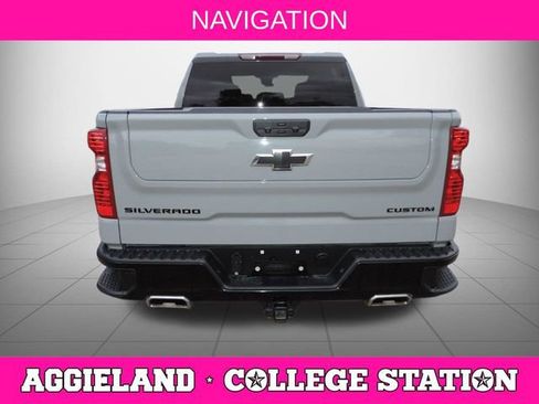 Used 2024 Chevrolet Silverado 1500 Custom Trail Boss w/ LPO, Dark Essentials Package image 5