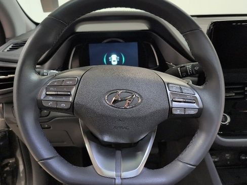Used 2022 Hyundai Ioniq Limited image 11
