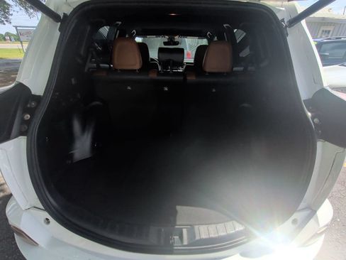 Used 2018 Toyota RAV4 SE w/ Power Extra Value Package FWD image 23