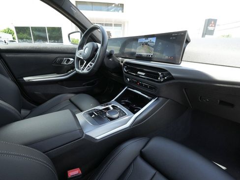 Used 2026 BMW 330i xDrive Sedan AWD/4WD image 45