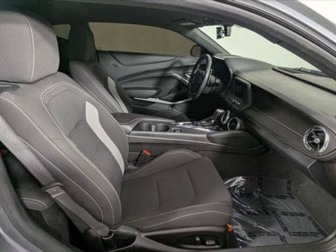 Used 2022 Chevrolet Camaro LT RWD image 19