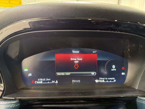 Used 2021 Lincoln Corsair Reserve w/ Elements Package image 16