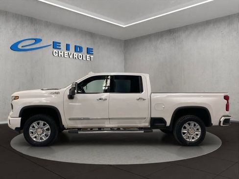 Used 2024 Chevrolet Silverado 2500 High Country w/ High Country Premium Package image 9