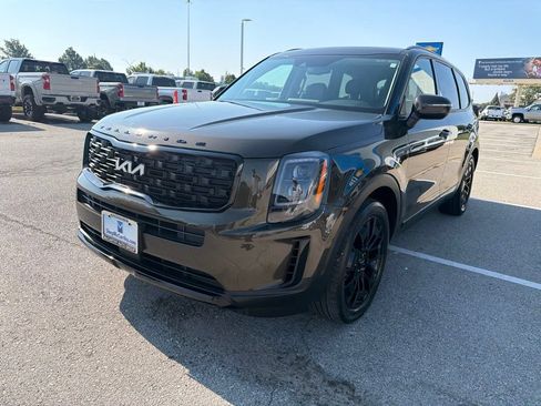 Used 2022 Kia Telluride EX w/ EX Premium Package AWD/4WD image 7
