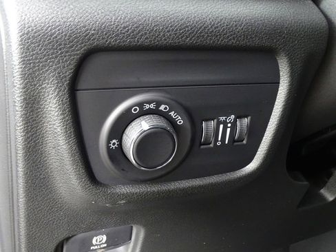 New 2025 Jeep Grand Cherokee Laredo X image 19