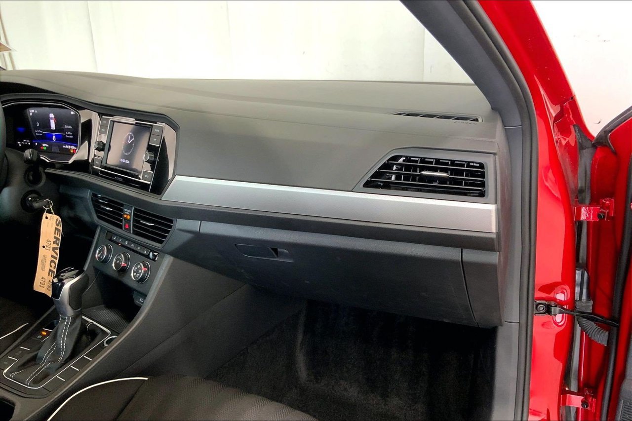 Used 2024 Volkswagen Jetta Sport FWD image 16