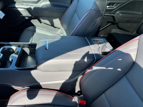 New 2024 Chevrolet Silverado EV RST image 14