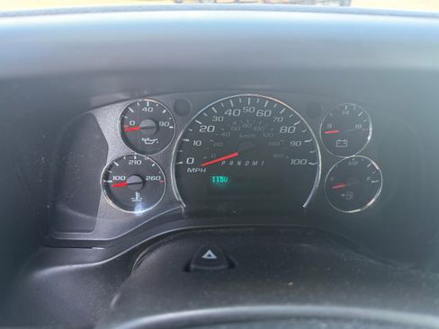 Used 2019 GMC Savana 2500 w/ Enhanced Convenience Package RWD image 15