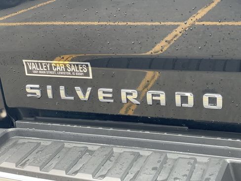 Used 2018 Chevrolet Silverado 2500 LTZ w/ Vortec Plus Package AWD/4WD image 7