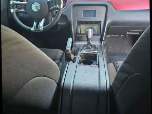 Used 2013 Ford Mustang Coupe image 26