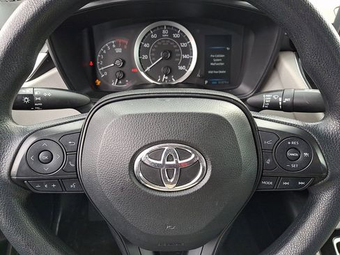 Used 2022 Toyota Corolla LE image 21