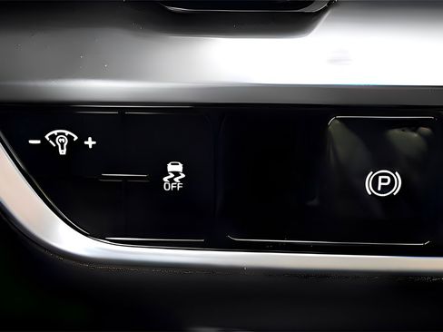 Certified 2024 Kia Sportage EX image 32