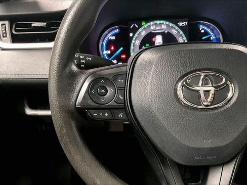 Certified 2025 Toyota RAV4 LE AWD/4WD image 22
