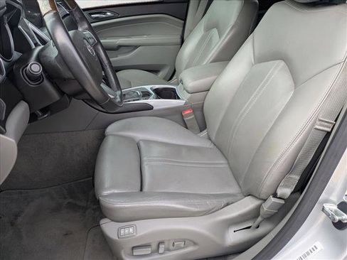 Used 2011 Cadillac SRX Premium image 16