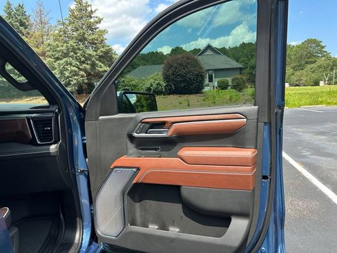 Used 2025 GMC Sierra 1500 Denali Ultimate AWD/4WD image 60