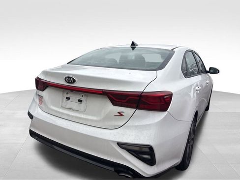 Used 2019 Kia Forte S w/ S Premium Package image 12
