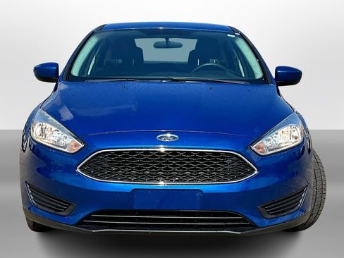 Used 2018 Ford Focus SE image 3