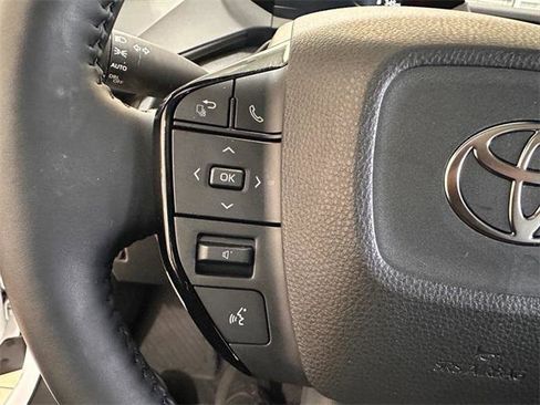 Certified 2025 Toyota Prius Limited image 21