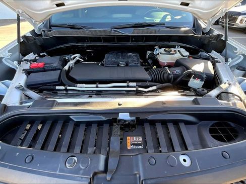 Used 2022 Chevrolet Silverado 1500 Custom image 12