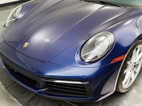 Used 2021 Porsche 911 Carrera RWD image 10