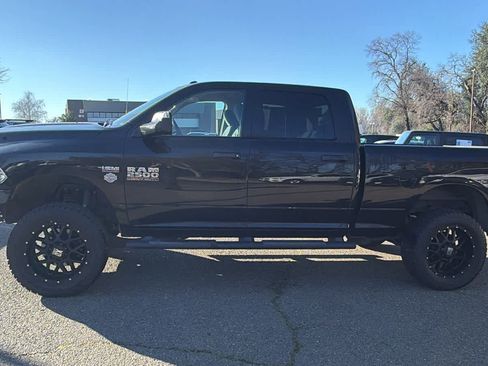 Used 2018 RAM 2500 Tradesman w/ Chrome Appearance Group image 8