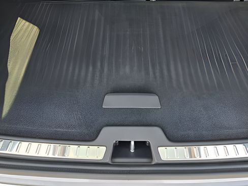 Certified 2026 Volvo XC90 B6 Plus w/ Protection Package Premier AWD/4WD image 28