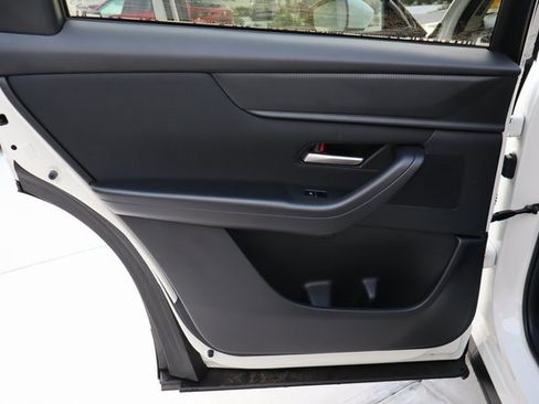 Used 2024 MAZDA CX-90 3.3 Turbo w/ Select Package image 27