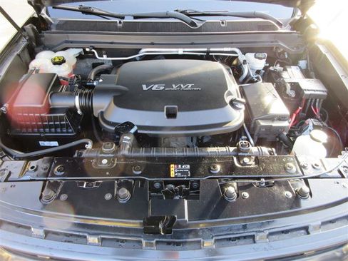 Used 2019 Chevrolet Colorado ZR2 w/ ZR2 Midnight Special Edition image 31