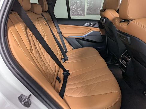 Used 2023 BMW X5 xDrive40i w/ M Sport Package AWD/4WD image 43