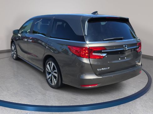Used 2023 Honda Odyssey Touring image 7