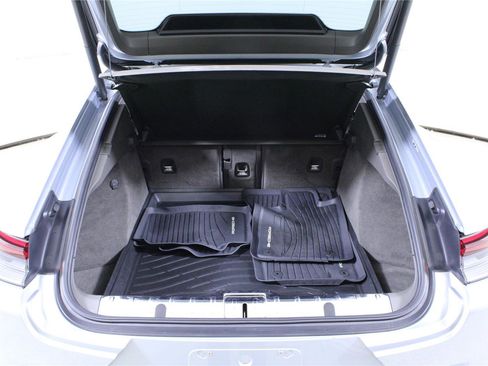 Used 2022 Porsche Panamera 4 AWD/4WD image 10