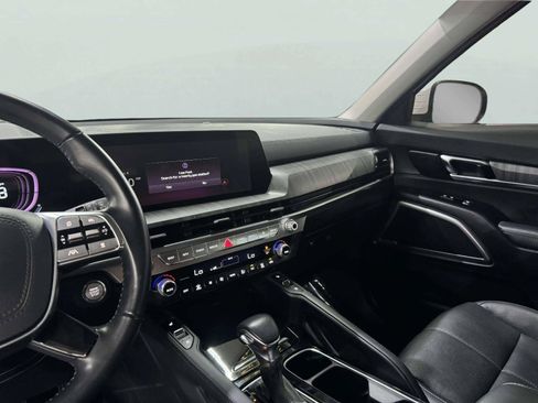 Used 2023 Kia Telluride EX w/ EX Captain's Chair Package FWD image 34