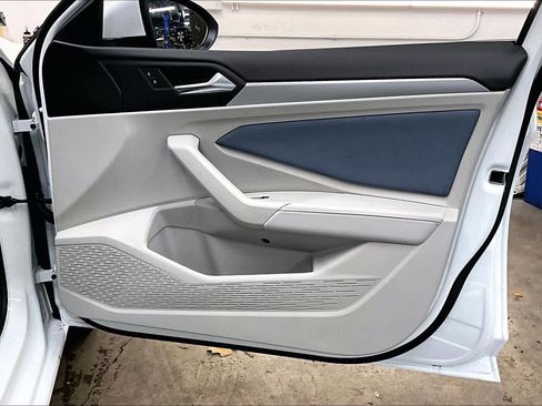 New 2026 Volkswagen Jetta SE image 28