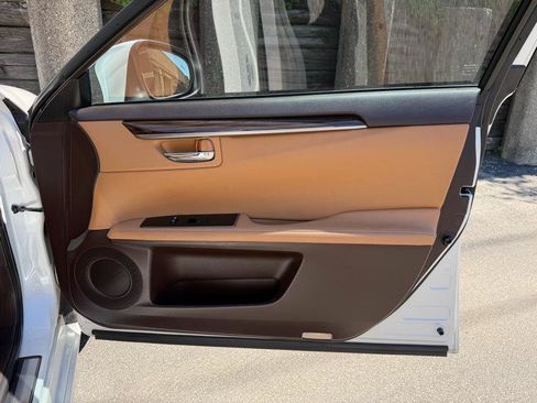 Used 2016 Lexus ES 350 FWD image 27