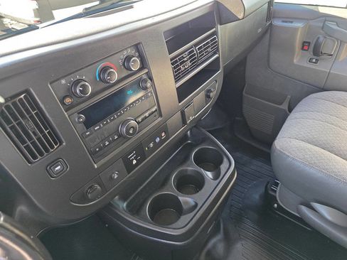 Used 2020 Chevrolet Express 2500 2500 3dr Cargo Van w/ Safety Package image 18