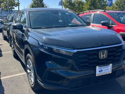 Used 2025 Honda CR-V LX image 5