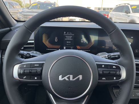 New 2025 Kia K5 GT-Line image 9