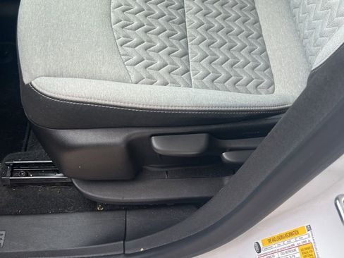 Used 2024 Chevrolet Equinox LS w/ Driver Confidence II Package image 8