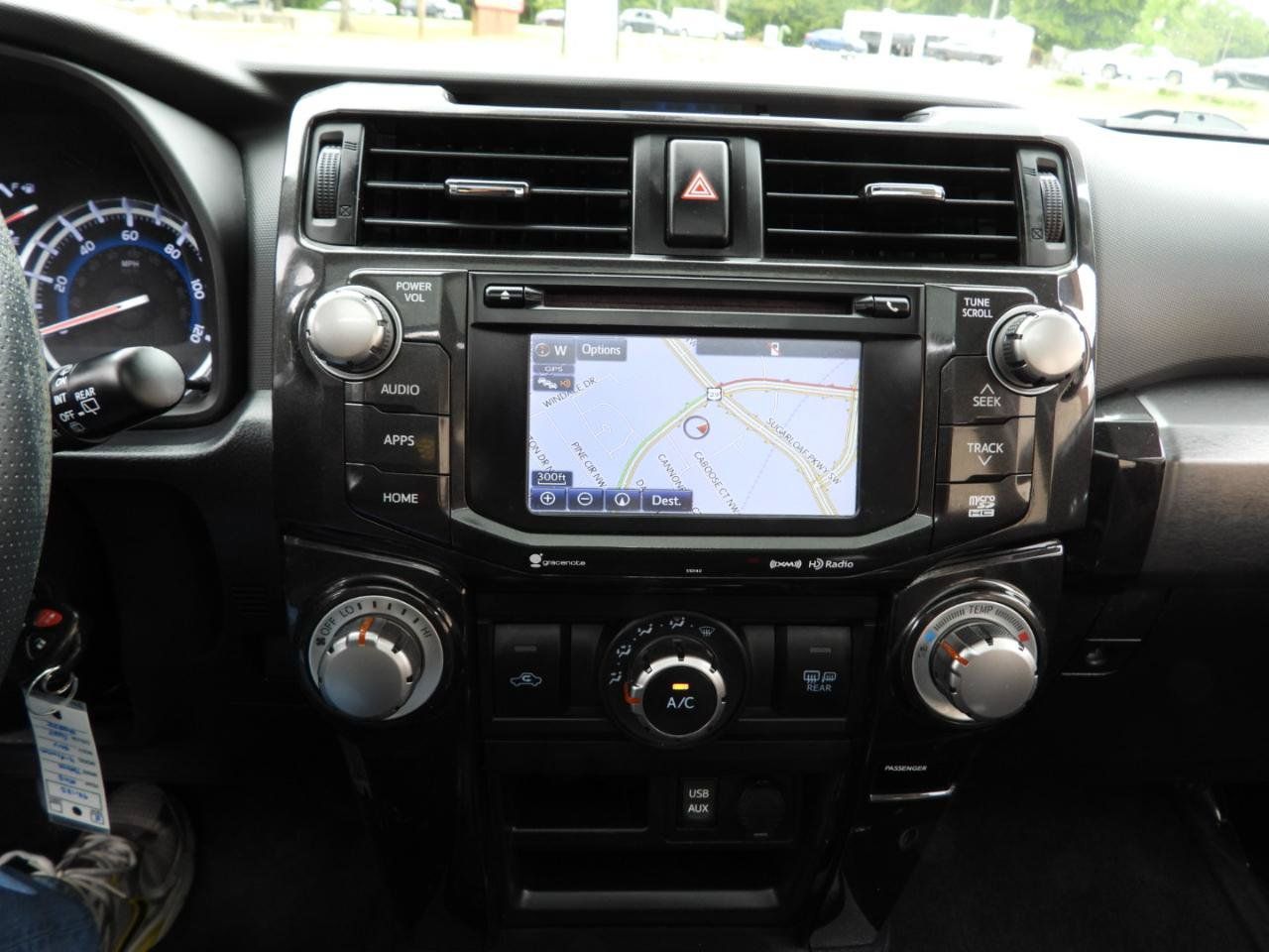 Used 2018 Toyota 4Runner TRD Off-Road Premium AWD/4WD image 88