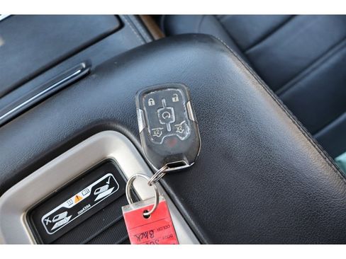 Used 2018 GMC Yukon XL Denali w/ Denali Ultimate Package AWD/4WD image 39
