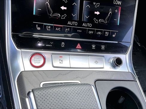 Used 2020 Audi S7 Prestige w/ Prestige Package image 29