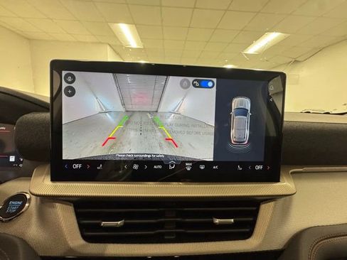 New 2026 Ford Explorer Active image 19