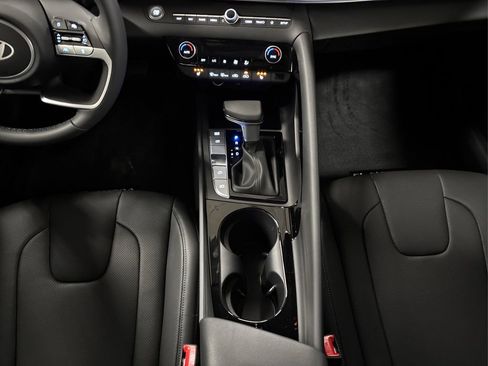 New 2026 Hyundai Elantra Limited FWD image 12