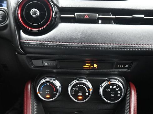 Used 2018 MAZDA CX-3 Touring FWD image 17