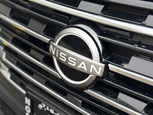 Used 2024 Nissan Rogue SV image 25